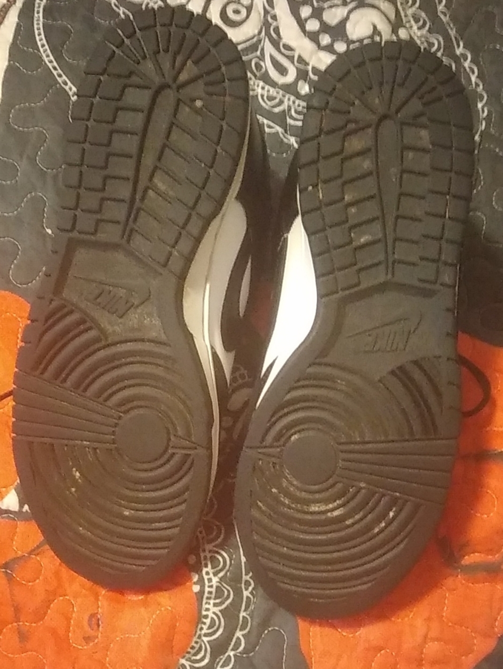 Nike's - Picture 4 of 5